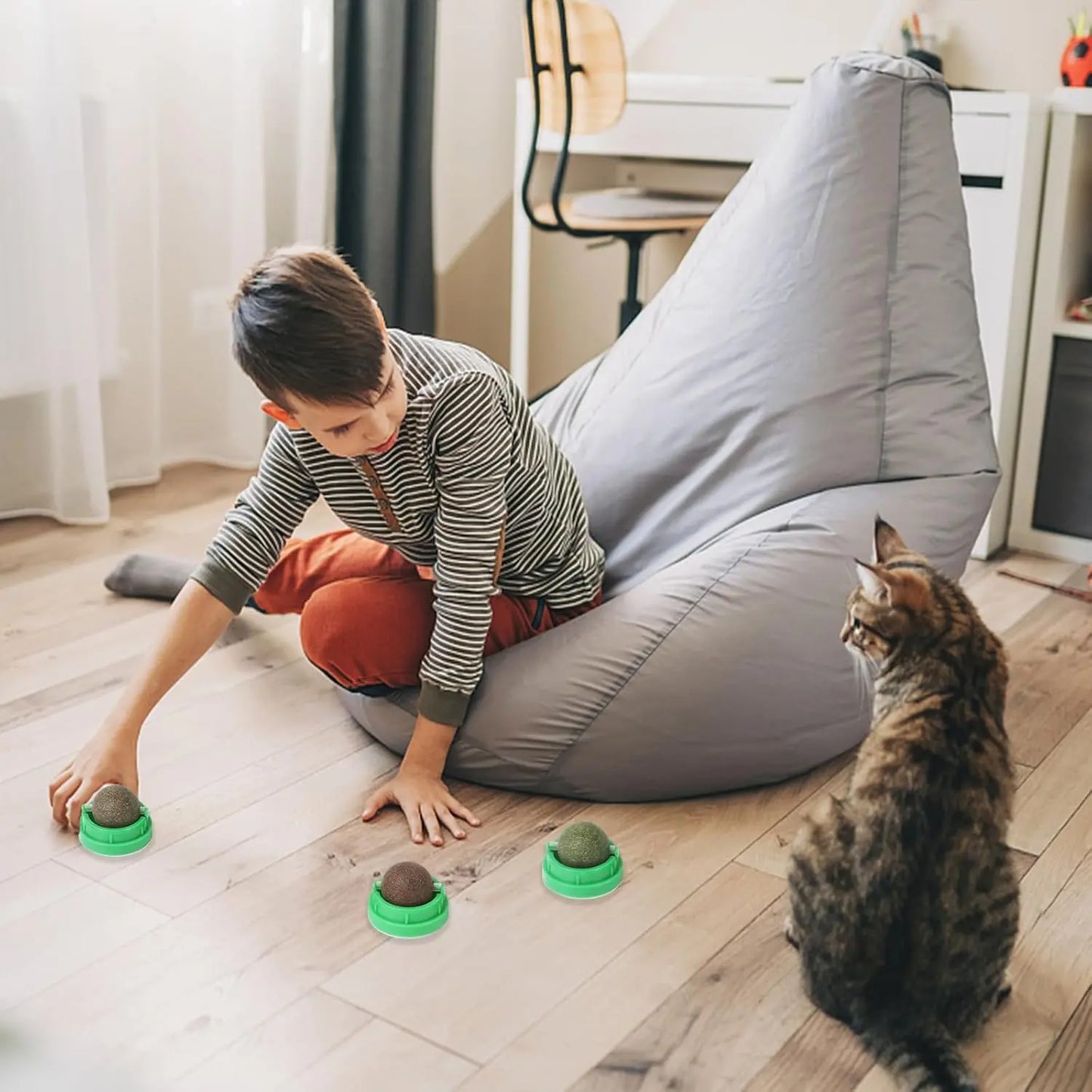 Pack de 4 Bolas de Catnip y Silvervine para Gatos | Juguetes Naturales para Limpiar los Dientes, Reducir el Estrés y Estimular el Juego